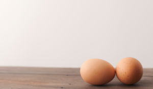 Leia mais sobre o artigo Quantas vezes posso comer ovos no dia?